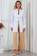 jaleco-branco-alfaiataria-natali-elegante-feminino-slim-doutoras-saude