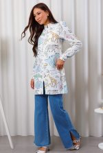 jaleco-colorir-ludico-para-pintar-interaçao-paciente-pediatria-medicas-gola-padre-punho-elastico-soltinho-confortavel-oxfordine-estampado