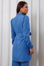 jaleco-feminino-oxfordine-azul-jeans-funcional-poliester-gola-padre-ziper-confortavel-medicas-clinicas-esteticas-saude