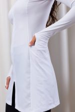 jaleco-flexivel-malha-maleavel-elastico-branco-slim-manga-longa-moderno-recortes-performance-desempenho-medicas-esteticistas-clinicas-saude-tecnologico