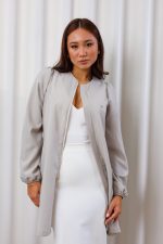 jaleco-oxfordine-bege-basico-fendi-soltinho-ziper-estetica-medica-saude-belezaa-funcional