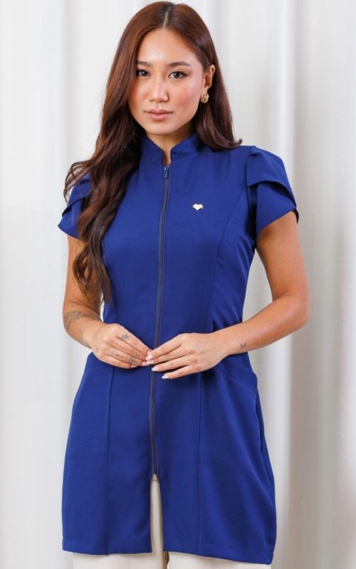 jaleco-azul-marinho-gabardine-poliester-luana-manga-curta-tulipa-slim-feminino-saude