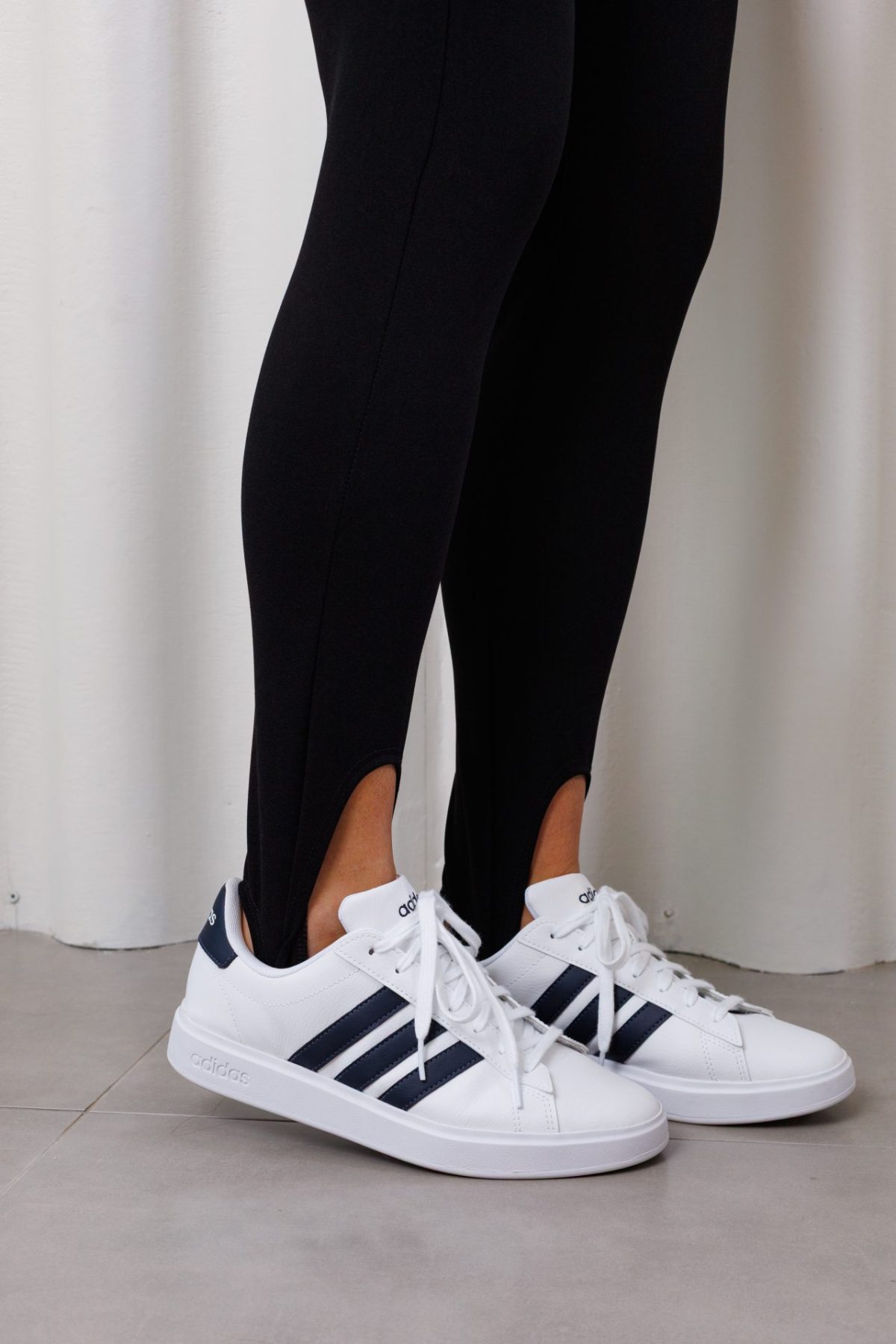 scbrub-pijama-conjunto-clinico-blusa-poliester-legging-malha-funcional-confortavel-medicas-clinicas-fisio-desempenho-performance-saude