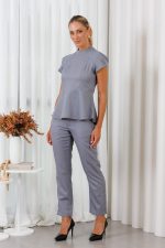 Conjunto-Nanda-Cinza-Tecido-Gabardine-Blusa-Peplum-Gola-Media-Manga-Tulipa