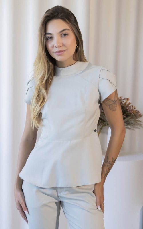 jussara-nunes-loja-jalecos-scrubs-femininos-conjuntos-pijama-cirurgico-uniforme-personalizado