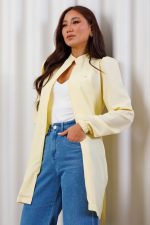 jaleco-oxfordine-amarelo-manteiga-funcional-poliester-gola-padre-ziper-confortavel-medicas-clinicas-esteticas