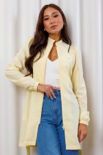 jaleco-oxfordine-amarelo-manteigaa-funcional-poliester-gola-padre-ziper-confortavel-medicas-clinicas-esteticas-salao