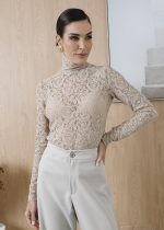Detalhe da cintura alta da Calça Profissional Feminina Versátil Nude