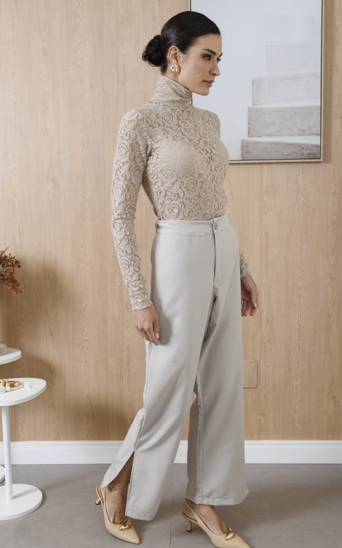 Calça Reta Profissional Gabardine Versátil Nude