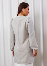 jaleco-feminino-bege-nude-fendi-oxfordine-cinto-manga-bufante-medica-estetica-mulher-saude-moda