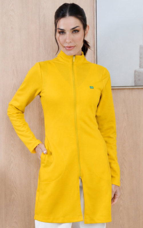 jaleco-feminino-malha-amarelo-funcional-maleavel-confortavel-clinica-estetica-medica-saude-mulher
