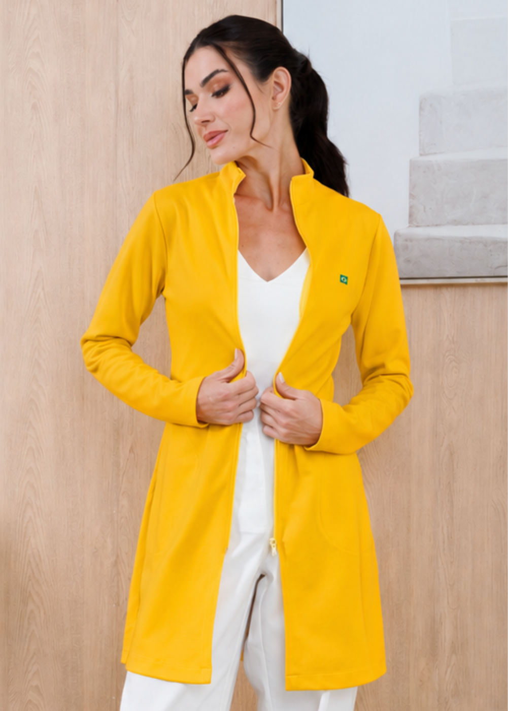 jaleco-feminino-malha-amarelo-funcional-maleavel-confortavel-clinica-estetica-medica-saude-mulher2 jaleco-feminino-malha-amarelo-funcional-maleavel-confortavel-clinica-estetica-medica-saude-mulher
