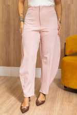 Calça feminina alfaiataria ballon Catarina Rosê vista frontal